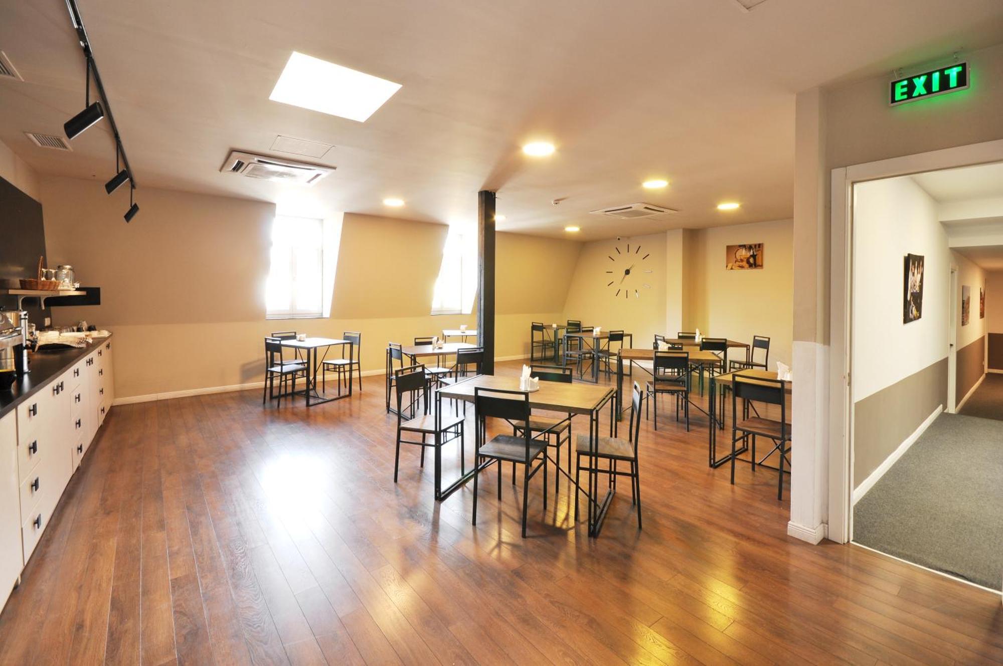 Meidan Inn Tbilisi Bagian luar foto
