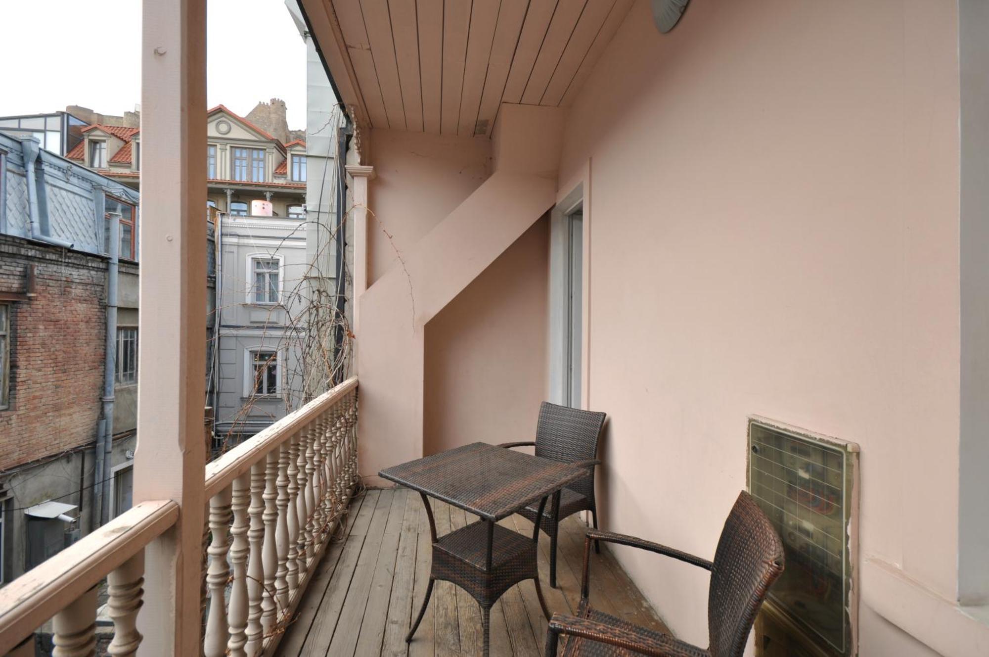 Meidan Inn Tbilisi Bagian luar foto