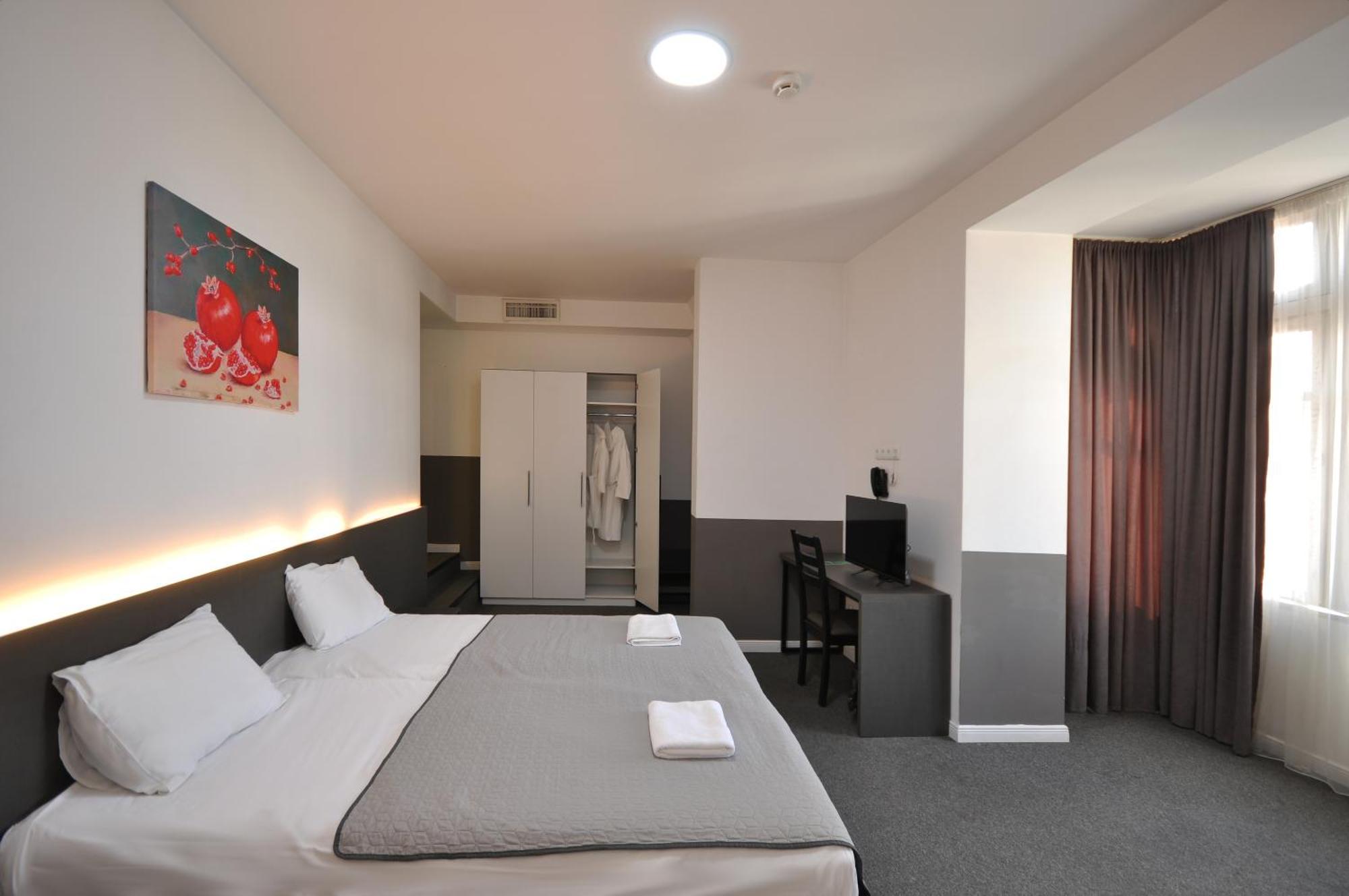 Meidan Inn Tbilisi Bagian luar foto