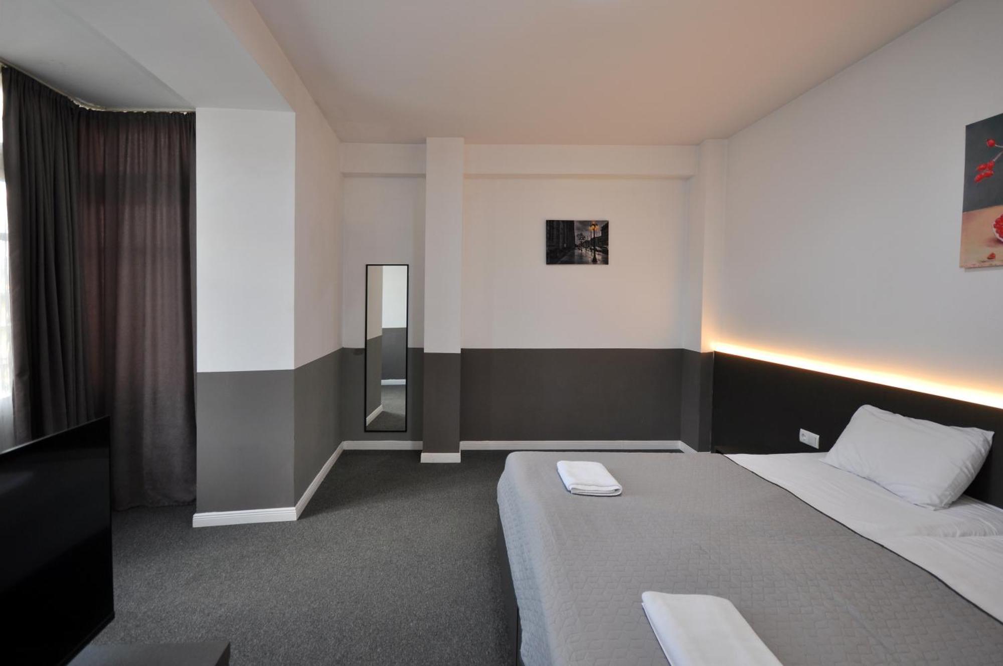 Meidan Inn Tbilisi Bagian luar foto