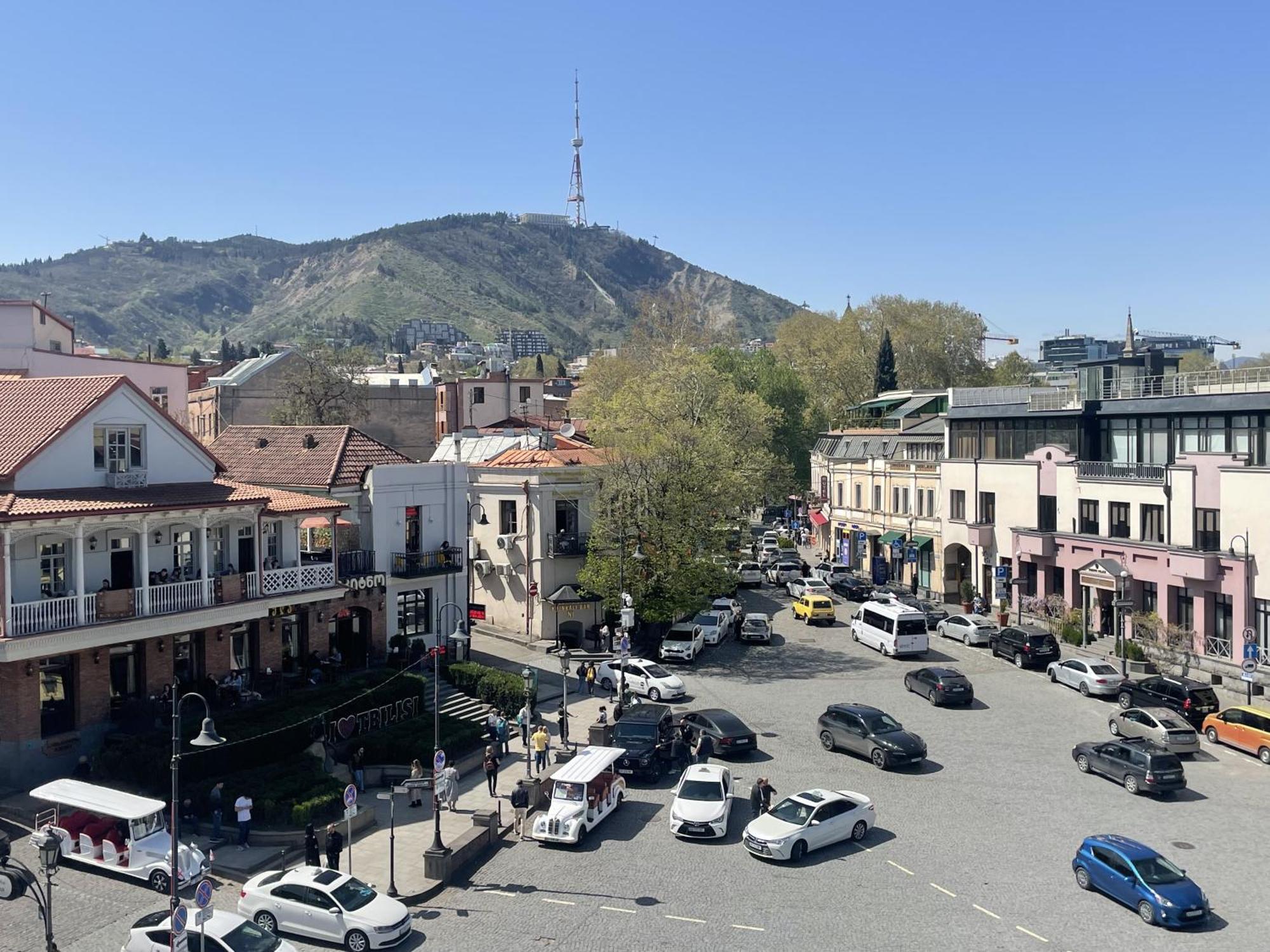 Meidan Inn Tbilisi Bagian luar foto