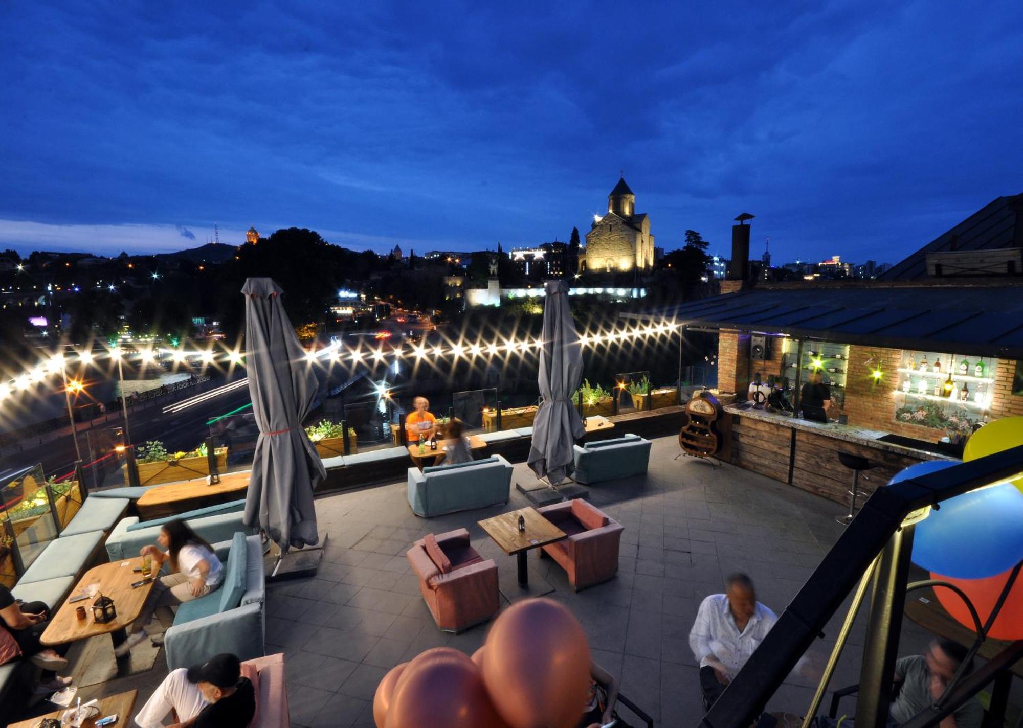 Meidan Inn Tbilisi Bagian luar foto